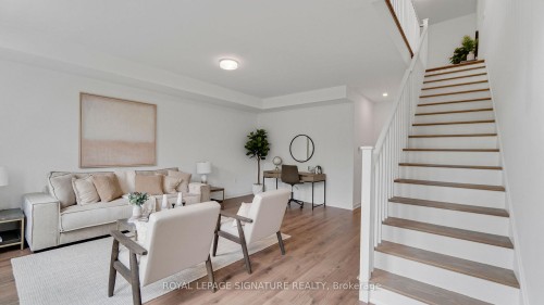 3055 Trailside Drive, Oakville, ON - Indoor Photo Showing Other Room