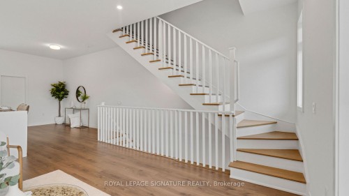 3055 Trailside Drive, Oakville, ON - Indoor Photo Showing Other Room