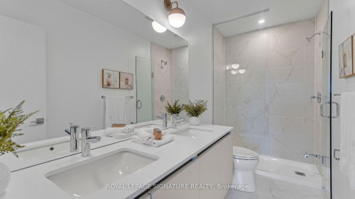 3055 Trailside Drive, Oakville, ON - Indoor Photo Showing Bathroom