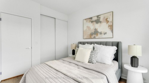 3055 Trailside Drive, Oakville, ON - Indoor Photo Showing Bedroom