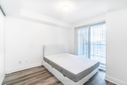 809-60 South Town Centre Boulevard, Markham, ON - Indoor Photo Showing Bedroom