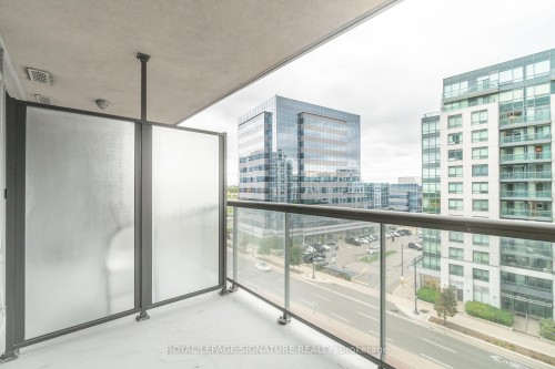 809-60 South Town Centre Boulevard, Markham, ON - Outdoor With Exterior