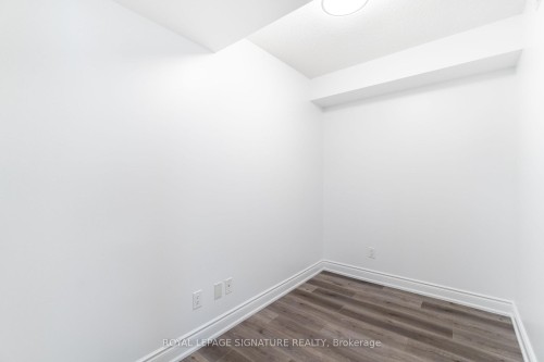 809-60 South Town Centre Boulevard, Markham, ON - Indoor Photo Showing Other Room