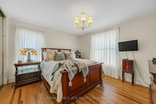 317 Main Street E, Shelburne, ON - Indoor Photo Showing Bedroom