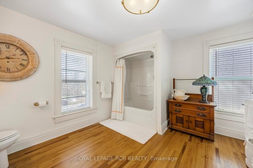 317 Main Street E, Shelburne, ON - Indoor