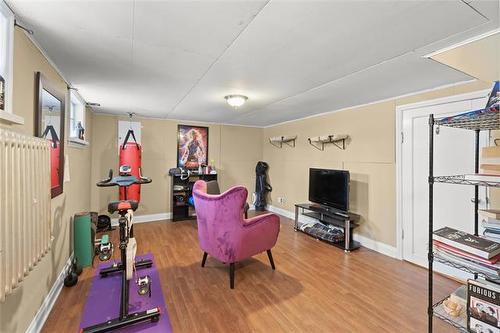 354 Sydney Ave, Winnipeg, MB 