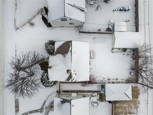 354 Sydney Ave, Winnipeg, MB 