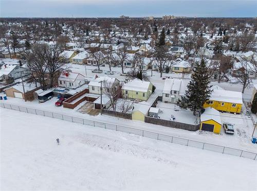 354 Sydney Ave, Winnipeg, MB 