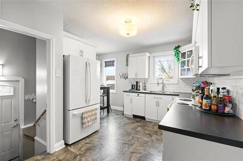 354 Sydney Ave, Winnipeg, MB 