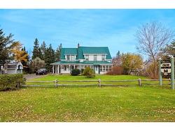 539 Boulevard St Pierre O  Caraquet, NB E1W 1A3