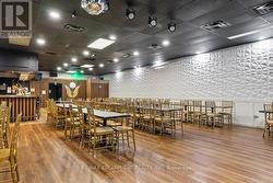 8 - 833 WESTLOCK ROAD  Mississauga, ON L5C 1X7