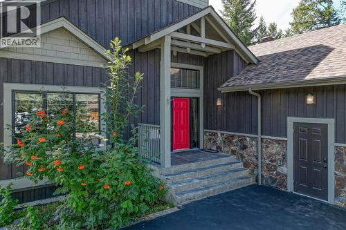 2576 Sandstone Green, Invermere, BC - Outdoor