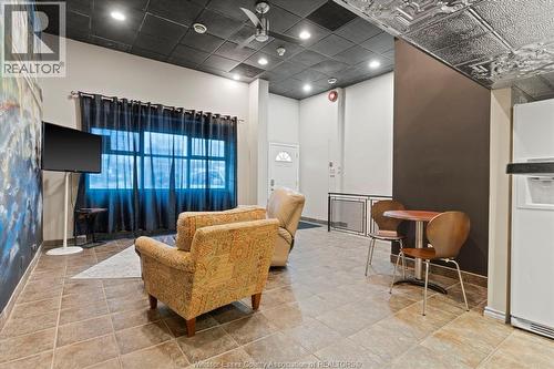 3315 Tecumseh Road East, Windsor, ON - Indoor Photo Showing Other Room