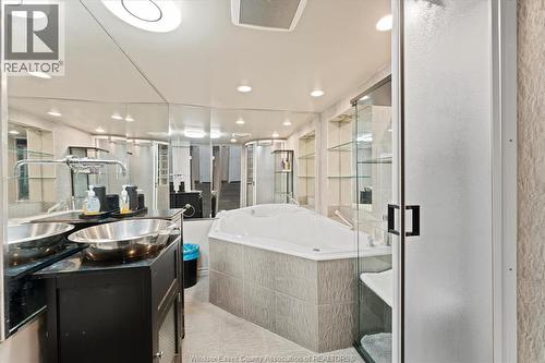 3315 Tecumseh Road East, Windsor, ON - Indoor