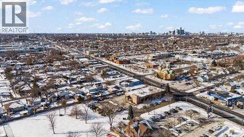 3315 Tecumseh Road East, Windsor, ON - Outdoor With View