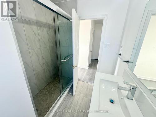 26 Pintail Crescent, Toronto, ON - Indoor Photo Showing Bathroom