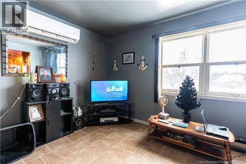 15 Ch Martin, Baie-Sainte-Anne, NB - Indoor