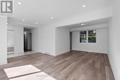 Upper - 17 Old Coach Road, St. Catharines, ON - Indoor