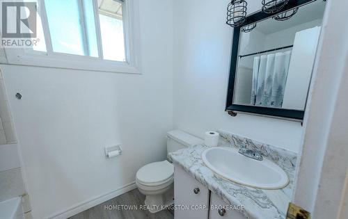 983 Oakview Avenue, Kingston (South Of Taylor-Kidd Blvd), ON - Indoor Photo Showing Bathroom