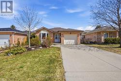 42 BOURBON LANE  London East (East I), ON N5V 4B2