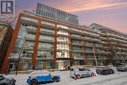 732 - 340 MCLEOD STREET  Ottawa, ON K2P 1A4