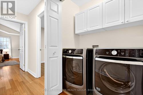 143 Borealis Crescent, Ottawa, ON - Indoor Photo Showing Laundry Room