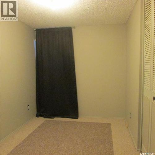 11 Watts Bay, Regina, SK - Indoor Photo Showing Other Room