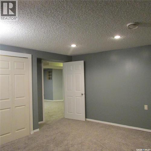 11 Watts Bay, Regina, SK - Indoor Photo Showing Other Room