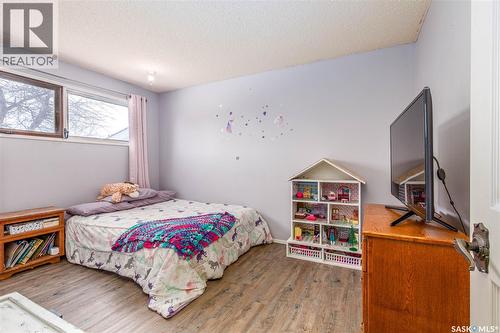 1266 Maybery Crescent, Moose Jaw, SK - Indoor Photo Showing Bedroom