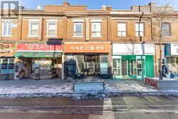 654 BLOOR STREET W  Toronto, ON M6G 1K9