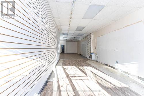 654 Bloor Street W, Toronto, ON 