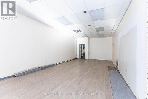 654 Bloor Street W, Toronto, ON 