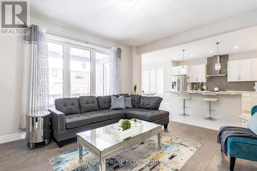 13 Tindall Crescent, East Luther Grand Valley, ON - Indoor Photo Showing Living Room