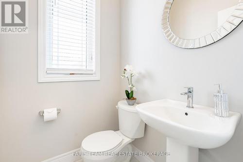 13 Tindall Crescent, East Luther Grand Valley, ON - Indoor Photo Showing Bathroom