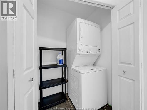 2432 Front Road, Lasalle, ON - Indoor Photo Showing Laundry Room