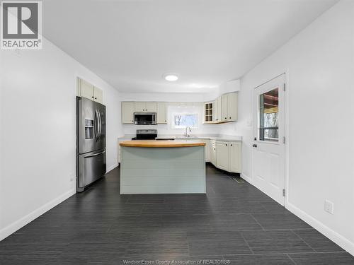 2432 Front Road, Lasalle, ON - Indoor Photo Showing Kitchen