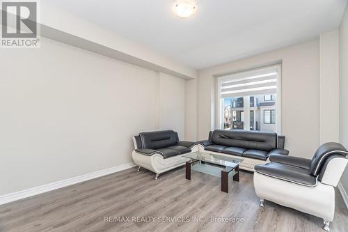 113 - 10 Birmingham Drive, Cambridge, ON - Indoor Photo Showing Other Room