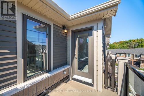 113 - 10 Birmingham Drive, Cambridge, ON - Outdoor With Balcony With Exterior