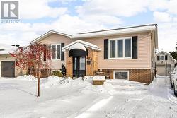 220 DUNBAR AVENUE  Cornwall, ON K6H 7A2