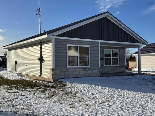 7 Fleming Street, Amherst, NS 