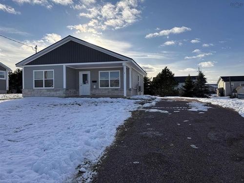 7 Fleming Street, Amherst, NS 