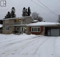 652 SCOLLARD STREET  North Bay (Central), ON P1B 5A1