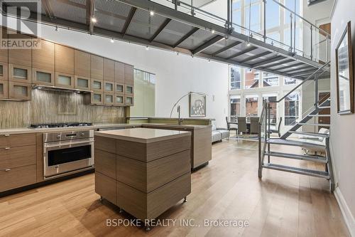 Main - 90 Madison Avenue, Toronto, ON - Indoor Photo Showing Kitchen