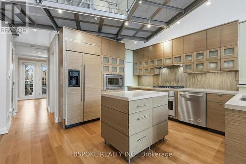 Main - 90 Madison Avenue, Toronto, ON - Indoor Photo Showing Kitchen