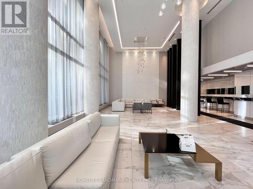 412 - 32 Forest Manor Road, Toronto, ON - Indoor Photo Showing Other Room