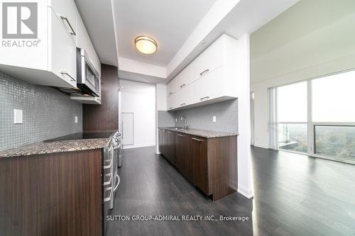 3703 - 5162 Yonge Street, Toronto, ON - Indoor Photo Showing Kitchen