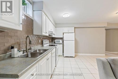 47 Timber Lane, Vaughan, ON - Indoor Photo Showing Kitchen With Double Sink