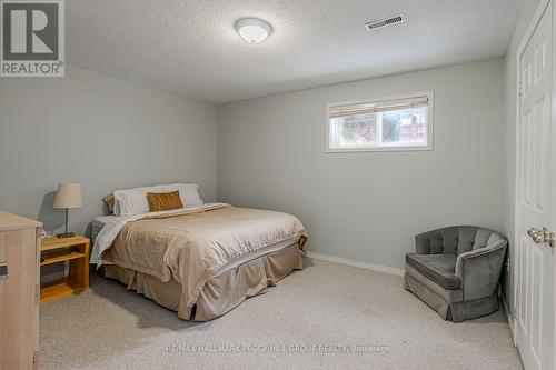 63 Mapleton Avenue, Barrie, ON - Indoor Photo Showing Bedroom