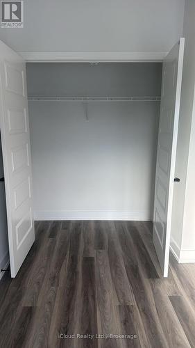 417 - 1100 Lackner Place, Kitchener, ON - Indoor