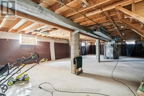 16 Green Meadow Way, Hamilton, ON - Indoor Photo Showing Basement